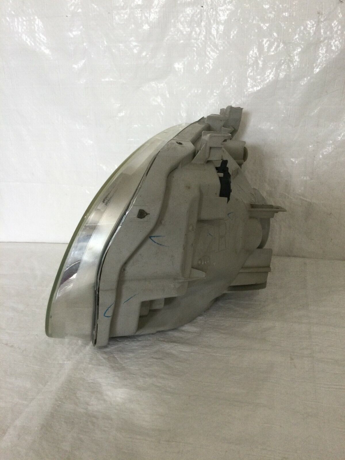 2004 Toyota Tundra 4DR Crew Cab Headlight Right Passenger Side OEM RH