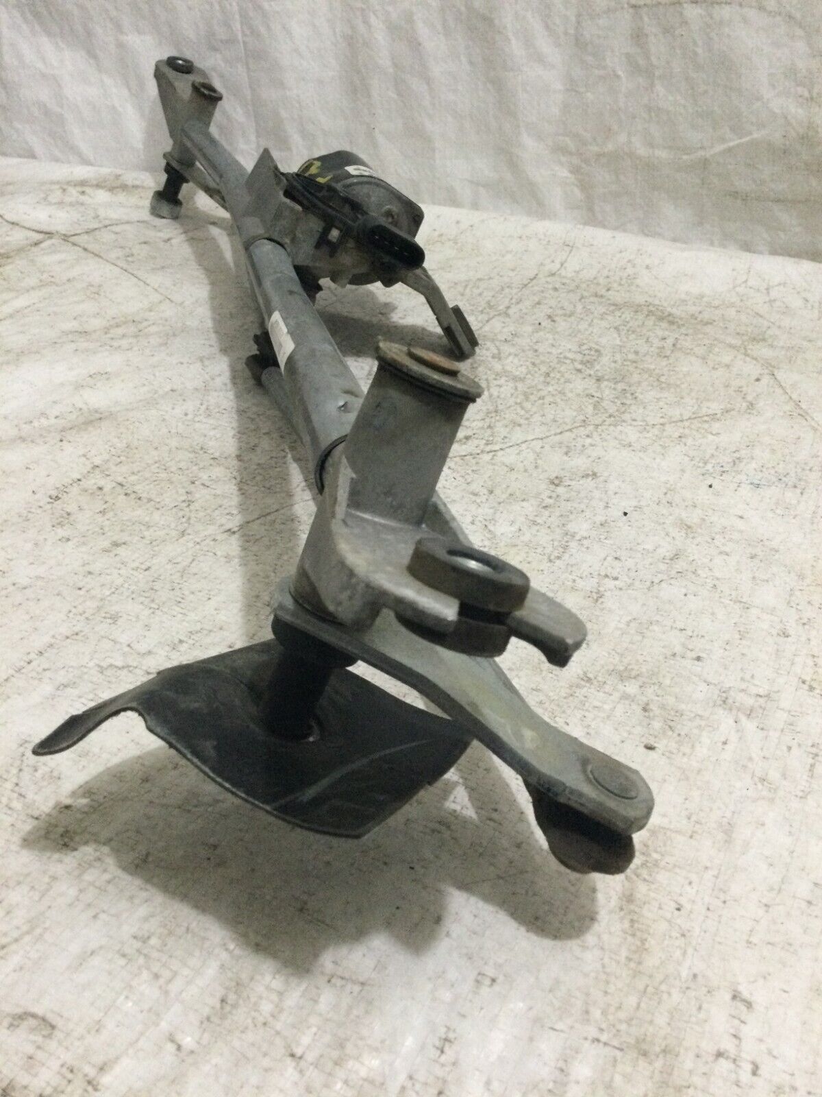 2007 Dodge Ram 3500 Front Wiper Motor W/ Linkage OEM 6.7L Diesel