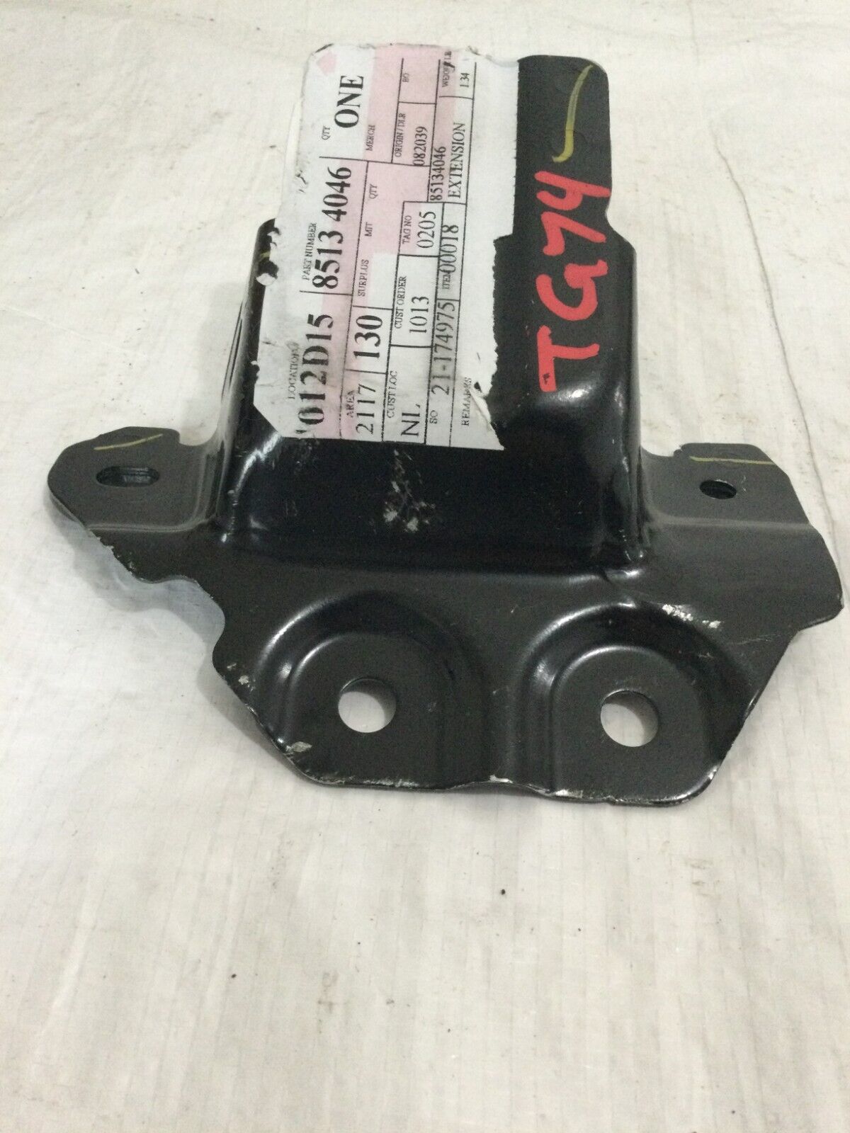 2019-2021 Chevrolet Silverado 1500 Left Front Motor Extention Bracket  85134046