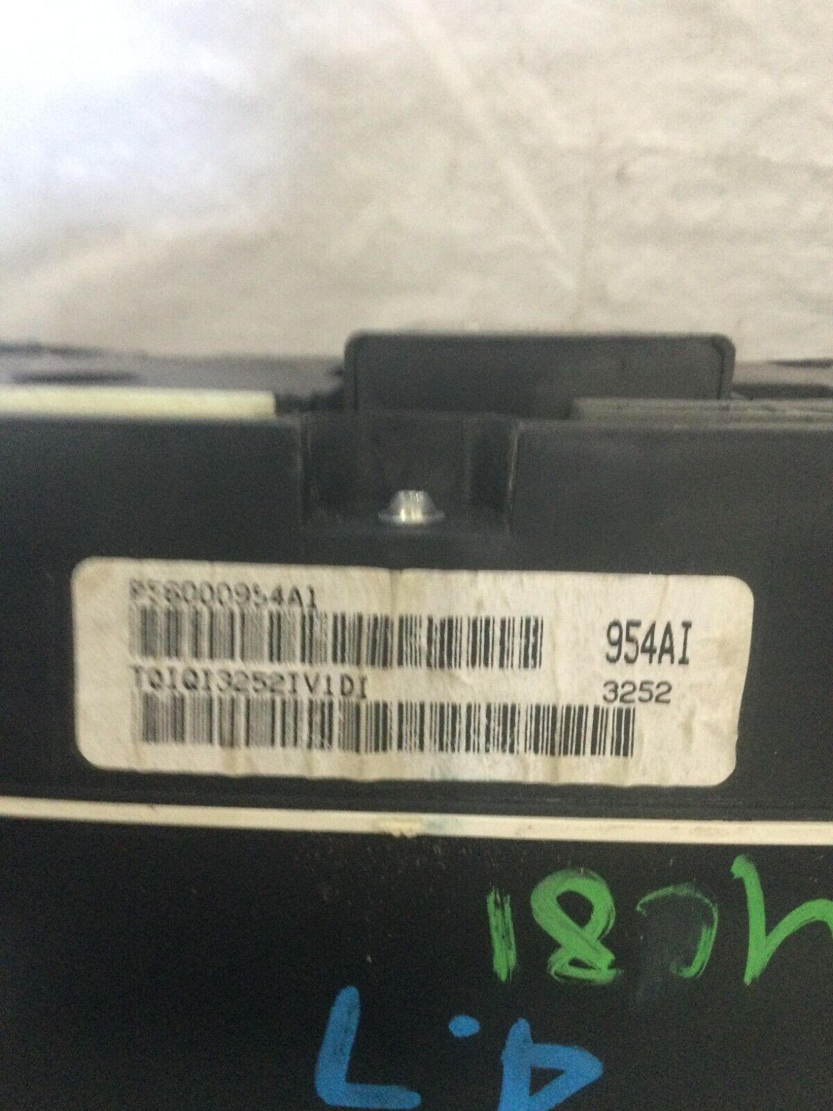 2003 Dodge Ram 2500 Speedometer Cluster KPH 56000954AI OEM 4.7L