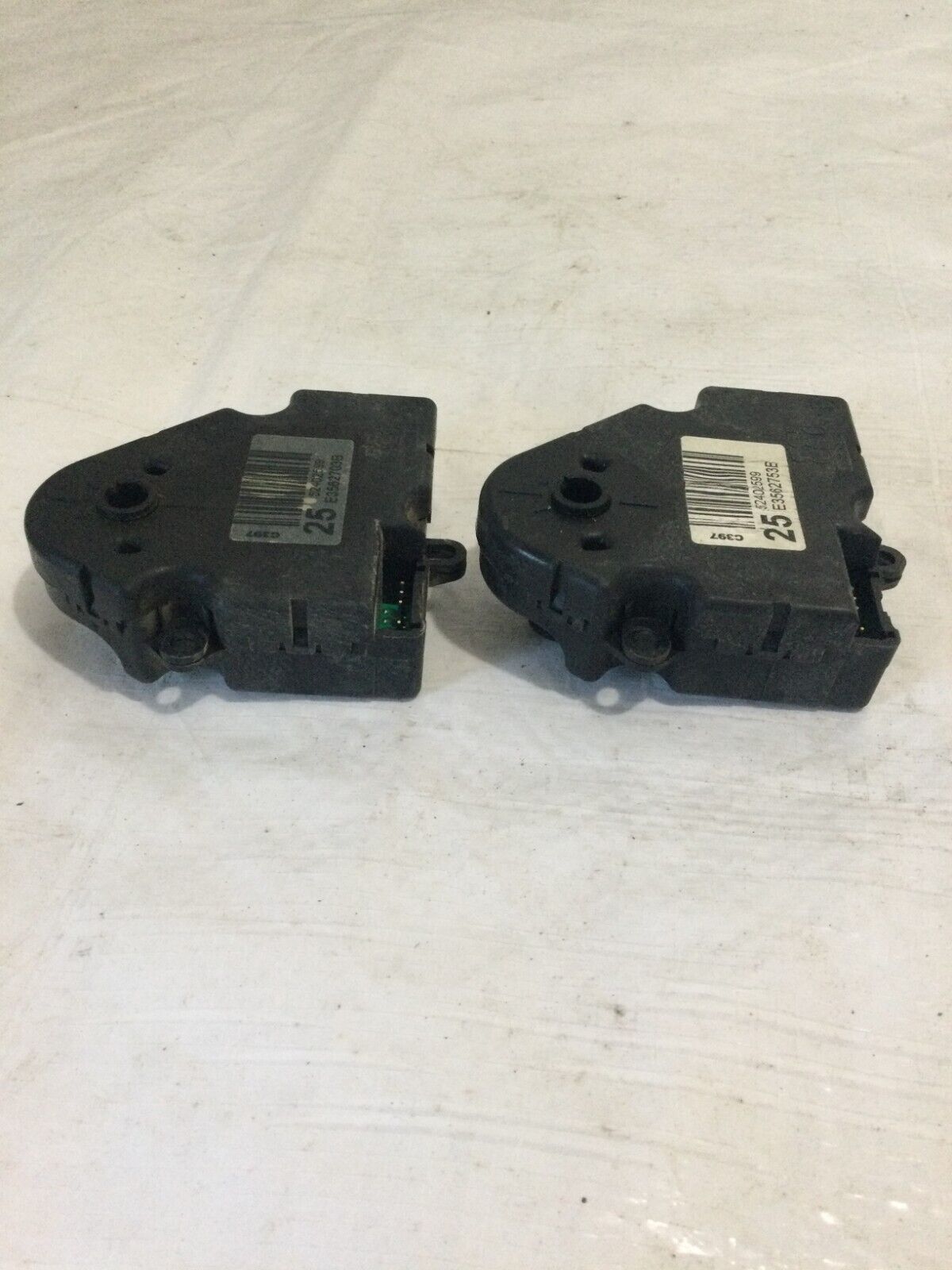 2007- 2010 Cadillac Escalade ESV Vacuum Valve 52402599 OEM