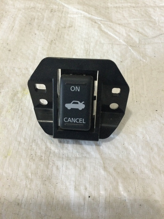 2006-2010 Infiniti M45 TrunK Release Switch OEM