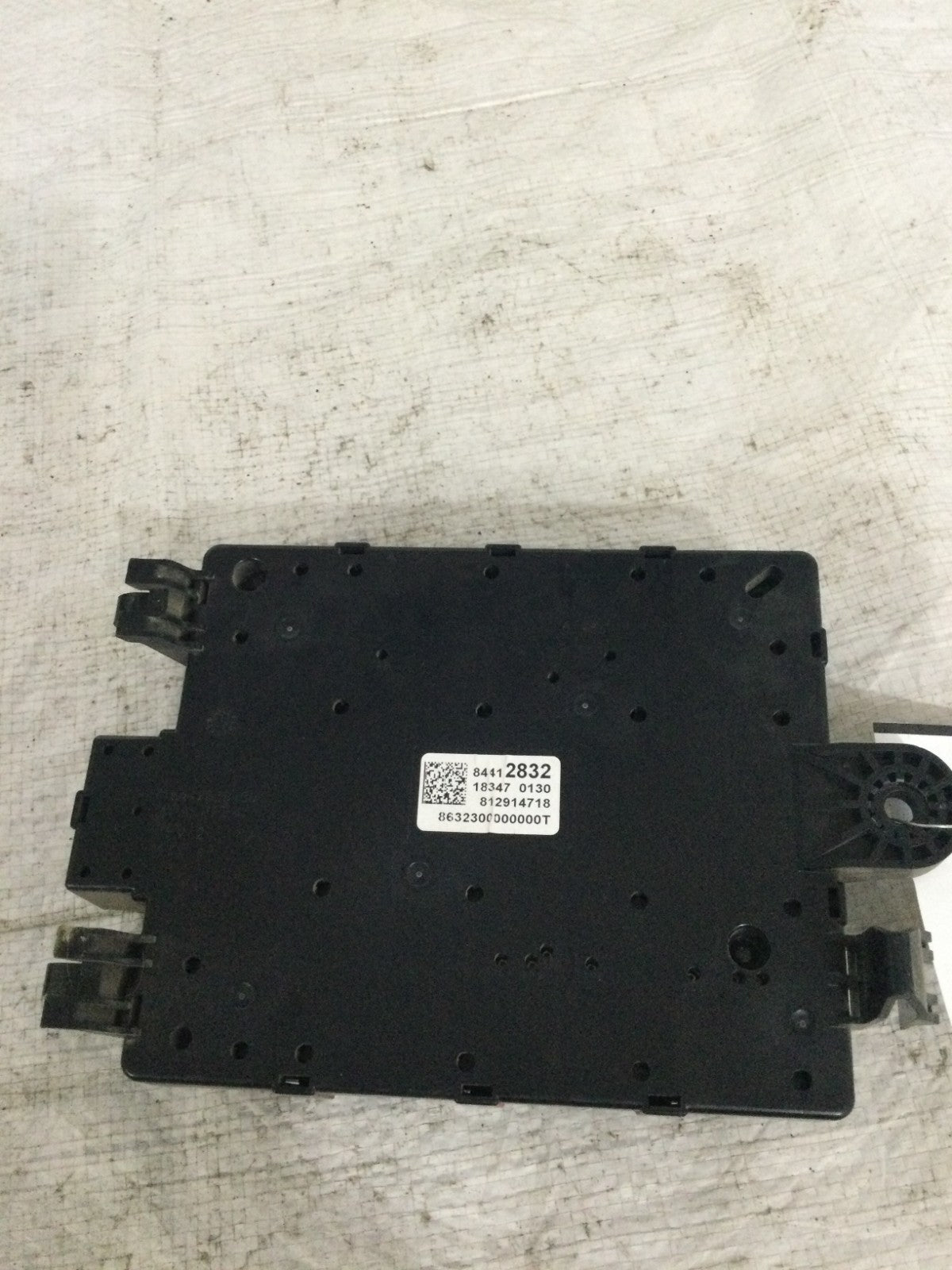 2019-2021 Chevrolet Blazer Fuse Relay Junction Box Module OEM 84412832