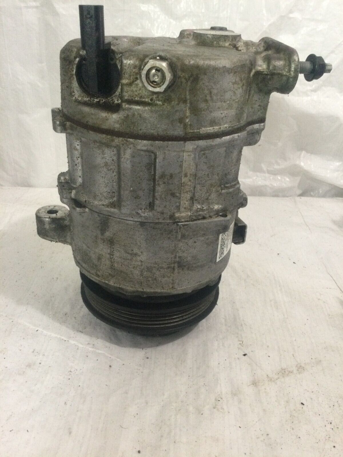 2019-2022 Chevrolet Silverado 1500 A/C Compressor  84381868 OEM 5.3L