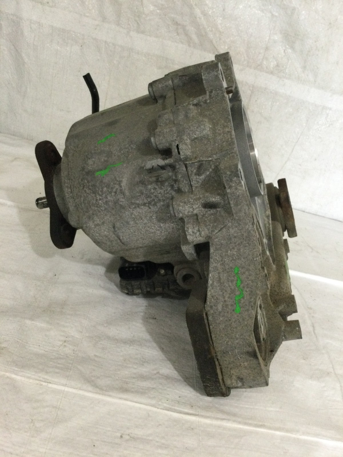 2012 BMW X1 2.0L Transfer Case OEM