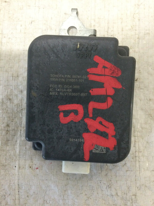 2009 Toyota Corolla keyless entry Door module 89741-02150