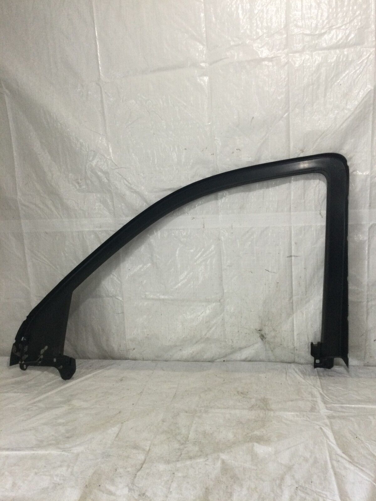 2019-2022 GMC Sierra 1500 Front Left Door Window Frame Trim Cover OEM