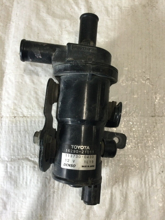 2009  Toyota Prius water  Coolant Pump Assembly 1629021011 OEM