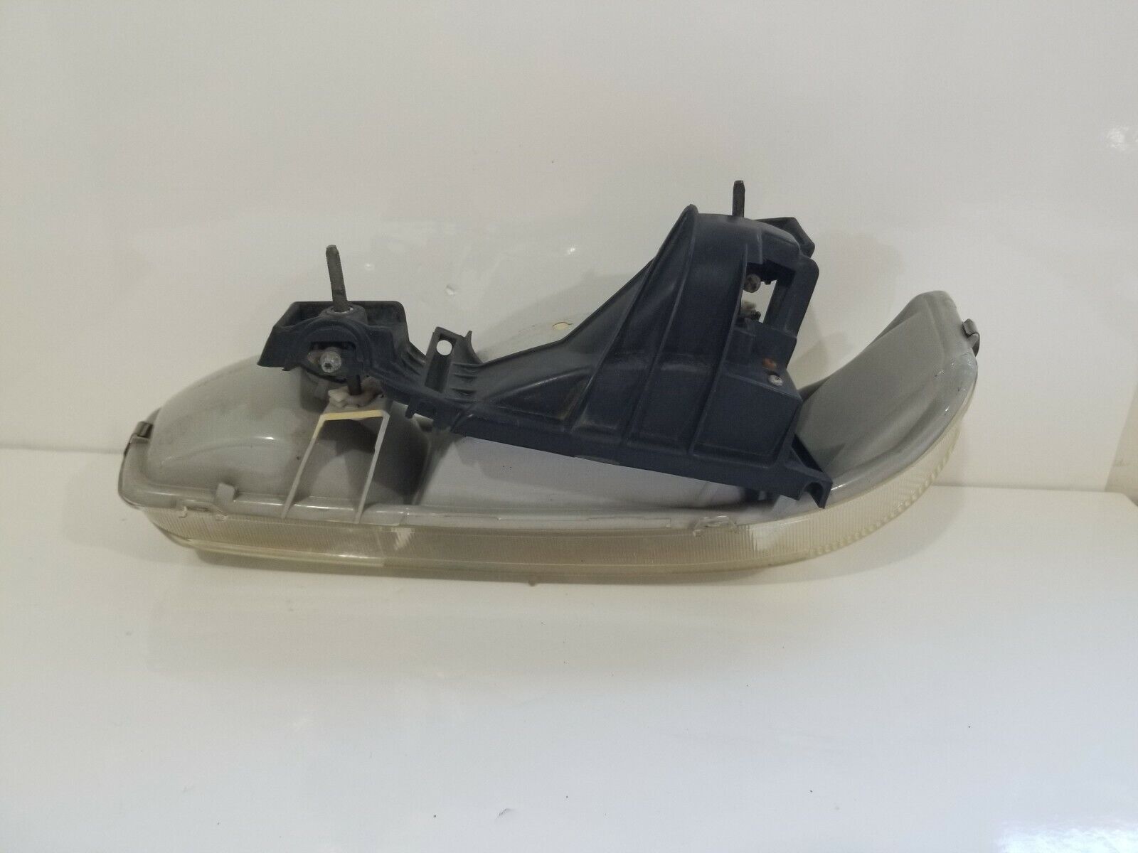 2001 Chevrolet Silverado 1500 Headlight Lamp Assembly Left Driver Side LH OEM