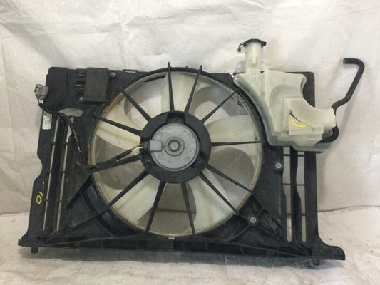 2016 Toyota Camry Radiator Cooling Fan Motor Assembly W/ Reservoir OEM