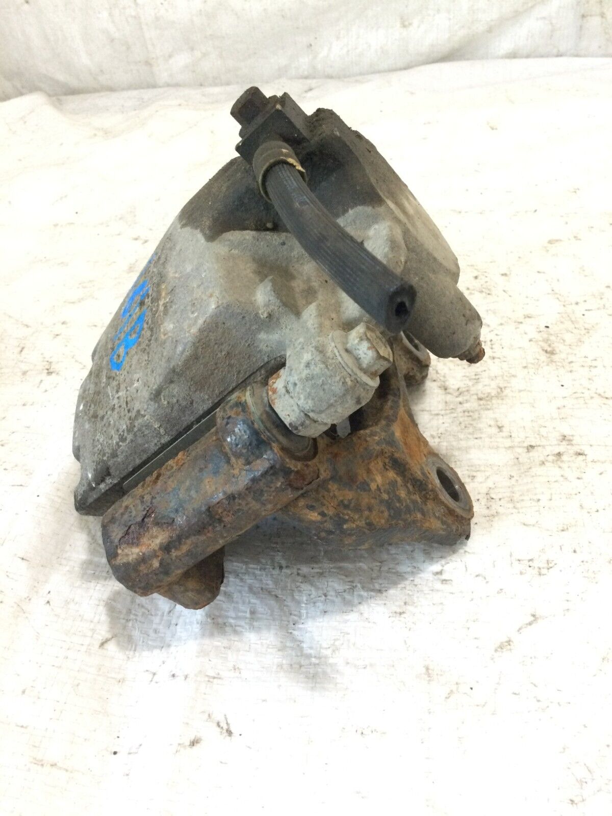 2007 Cadillac Escalade Rear Left Side   Brake Caliper OEM