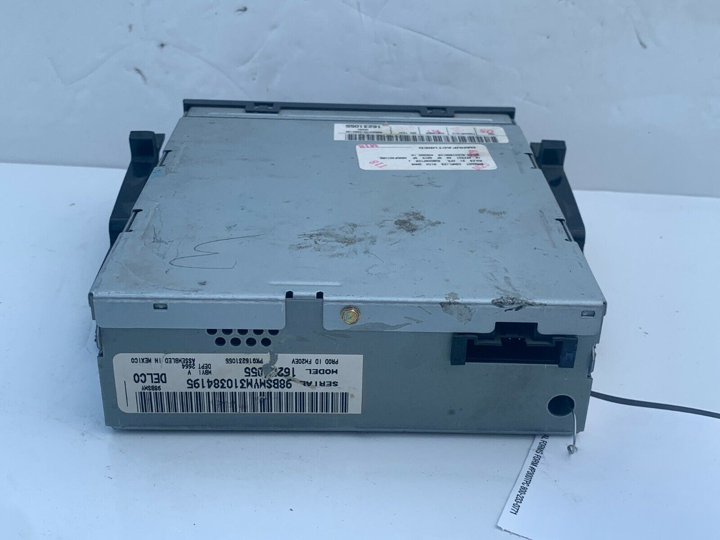 2000-2002 Chevy Silverado 1500 Single CD DVD Player Changer Receiver 16231055 OE