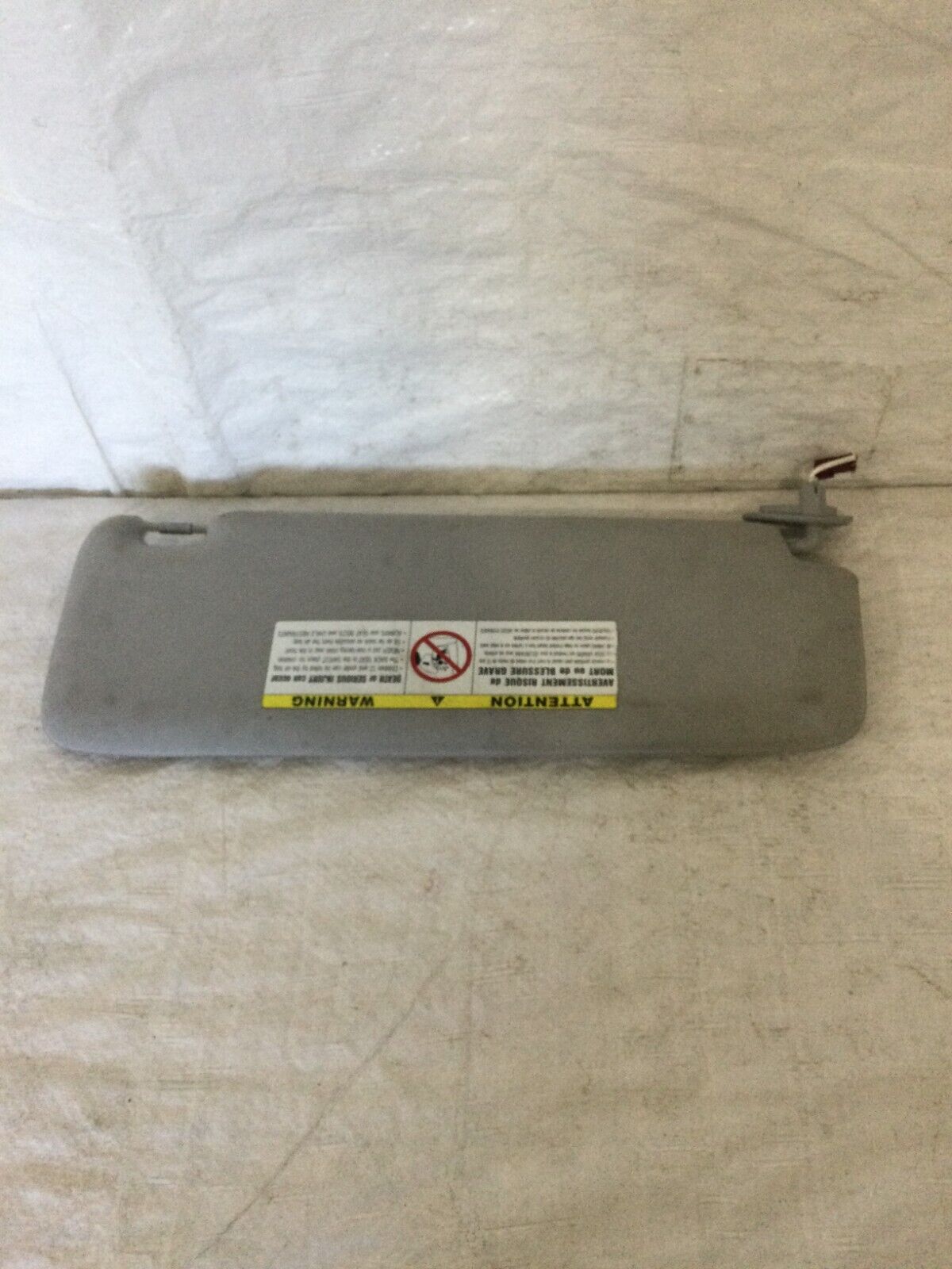 2004-2005 BMW 745i 745LI E65 E66 Driver Sun Visor Sunvisor Gray W/ Mirror OEM LH