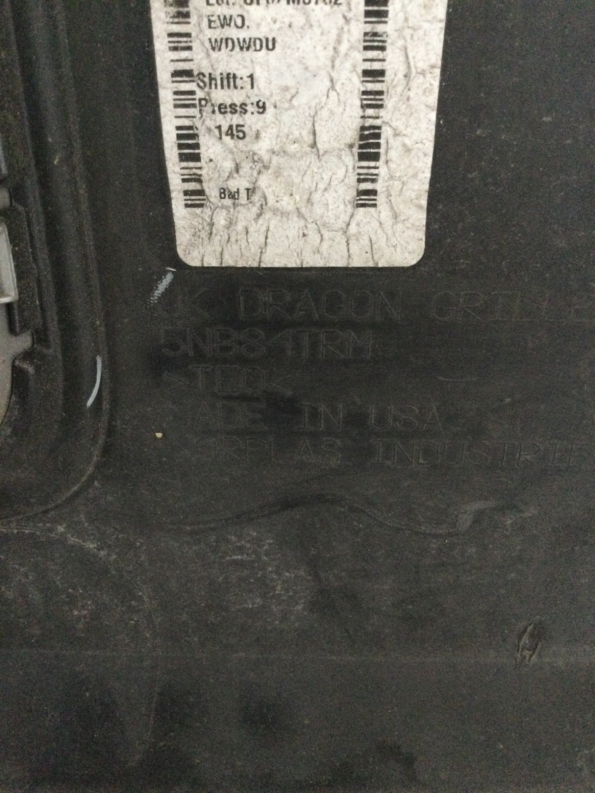 2007-2018 Jeep Wrangler JK Grille OEM 5NB84TRM MARKED DAMAGE LOOK PHOTO