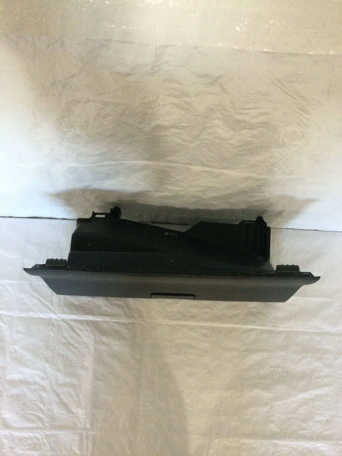 2004-2005 Dodge Ram 2500 Glove Box Assembly OEM 