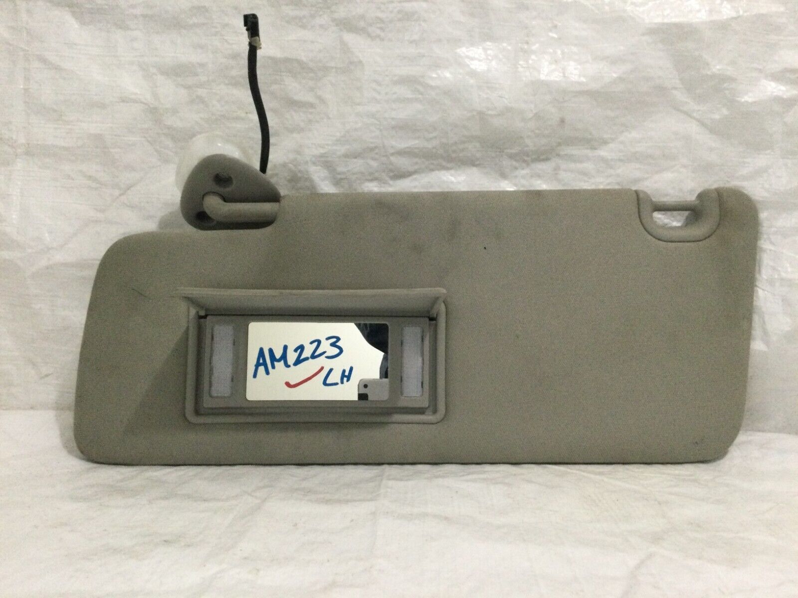 2016-2017 Ram 2500 3500 Illuminated Left Driver Side Sun Visor LH OEM