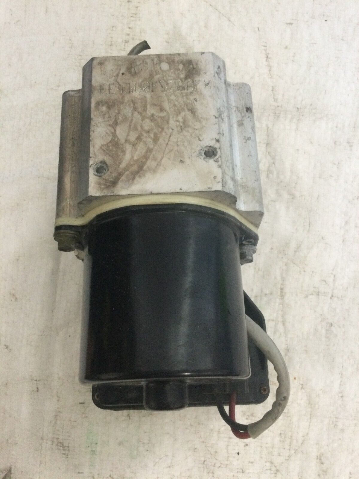 2003-2005 Dodge Ram 1500 ABS Anti Lock Brake Pump Module OEM 52121407AB