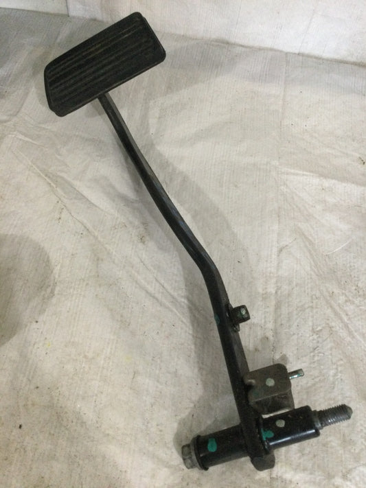 2013 Chevrolet Silverado 1500 Brake Pedal OEM