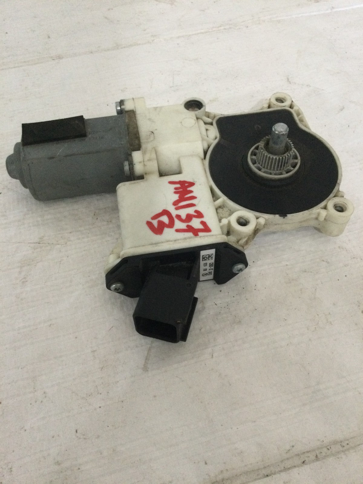 2017 Ford Explorer Front RH Right Power Door Window Motor OEM C28603-102