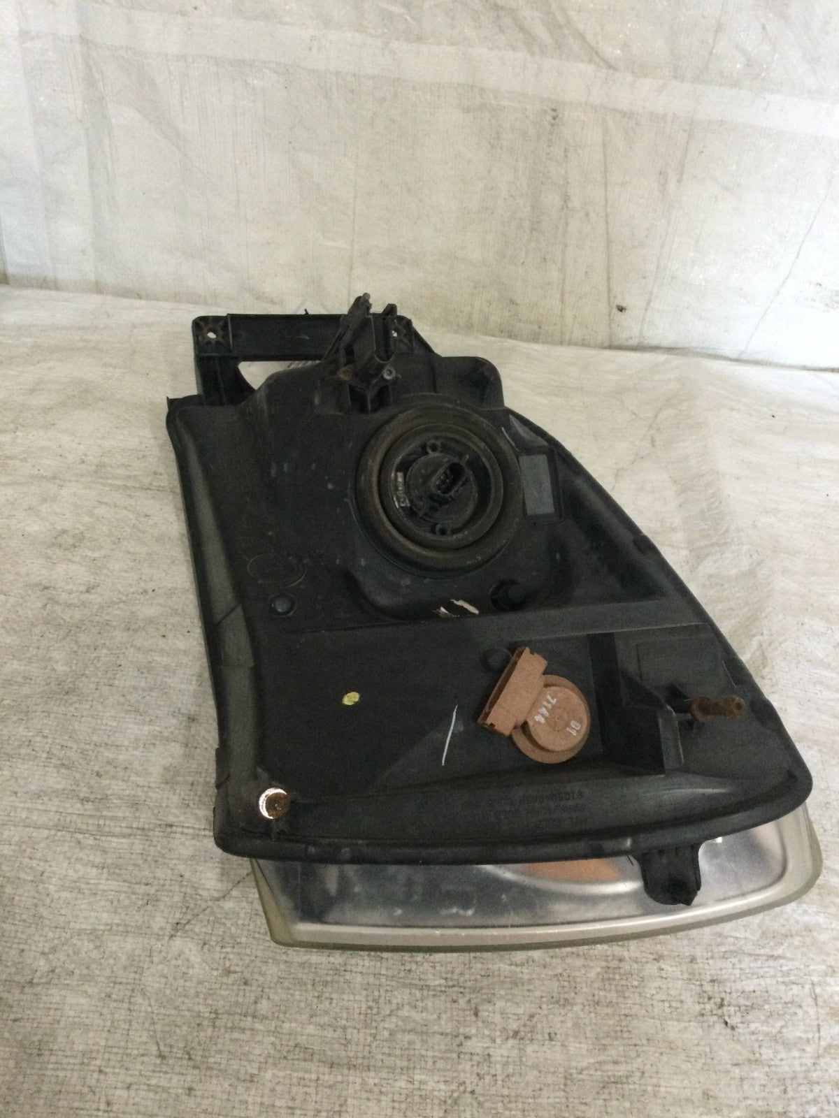 2007 Dodge Ram 1500 Passenger Right Side Headlight Assembly OEM