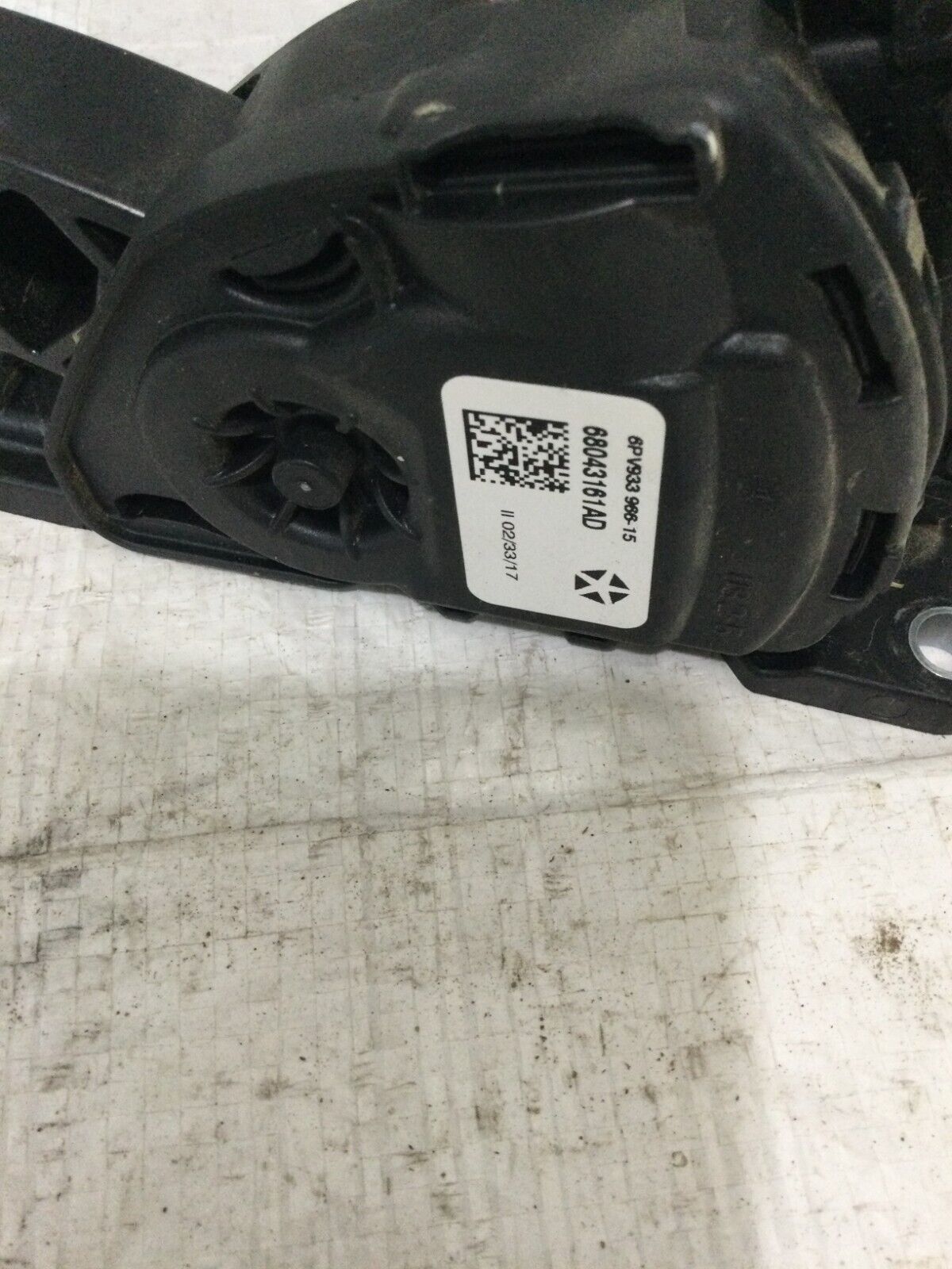 2018 RAM 1500 Accelerator Gas Pedal 68043161AD OEM