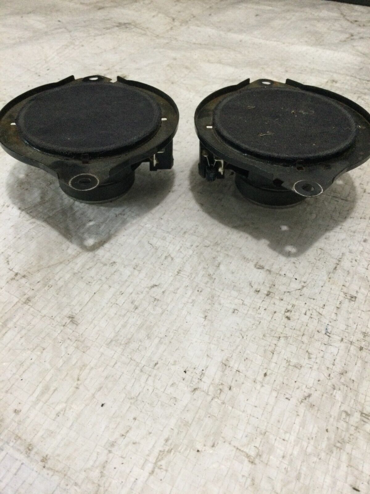 2018 RAM 1500 Front Left Right Door Speaker 05059062AA OEM