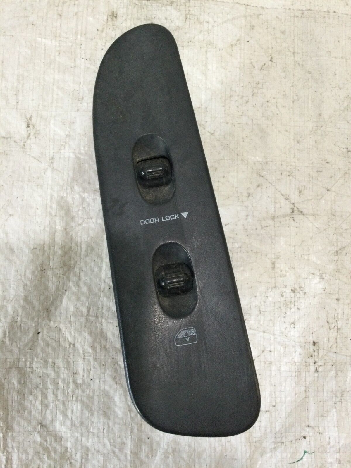 2005-2006 Dodge Ram 1500 Rear Right Window Switch OEM