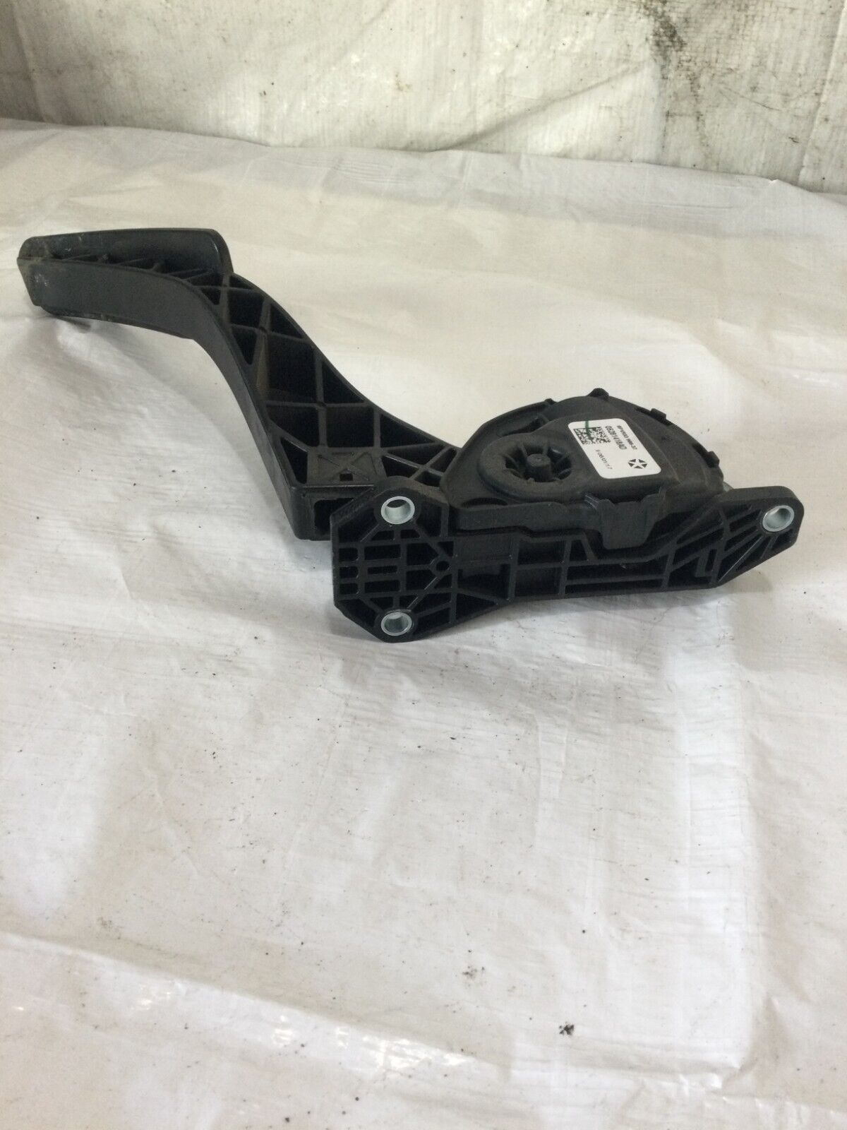 2017 Dodge Grand Caravan Accelerator Gas  Pedal  05281418AD OEM