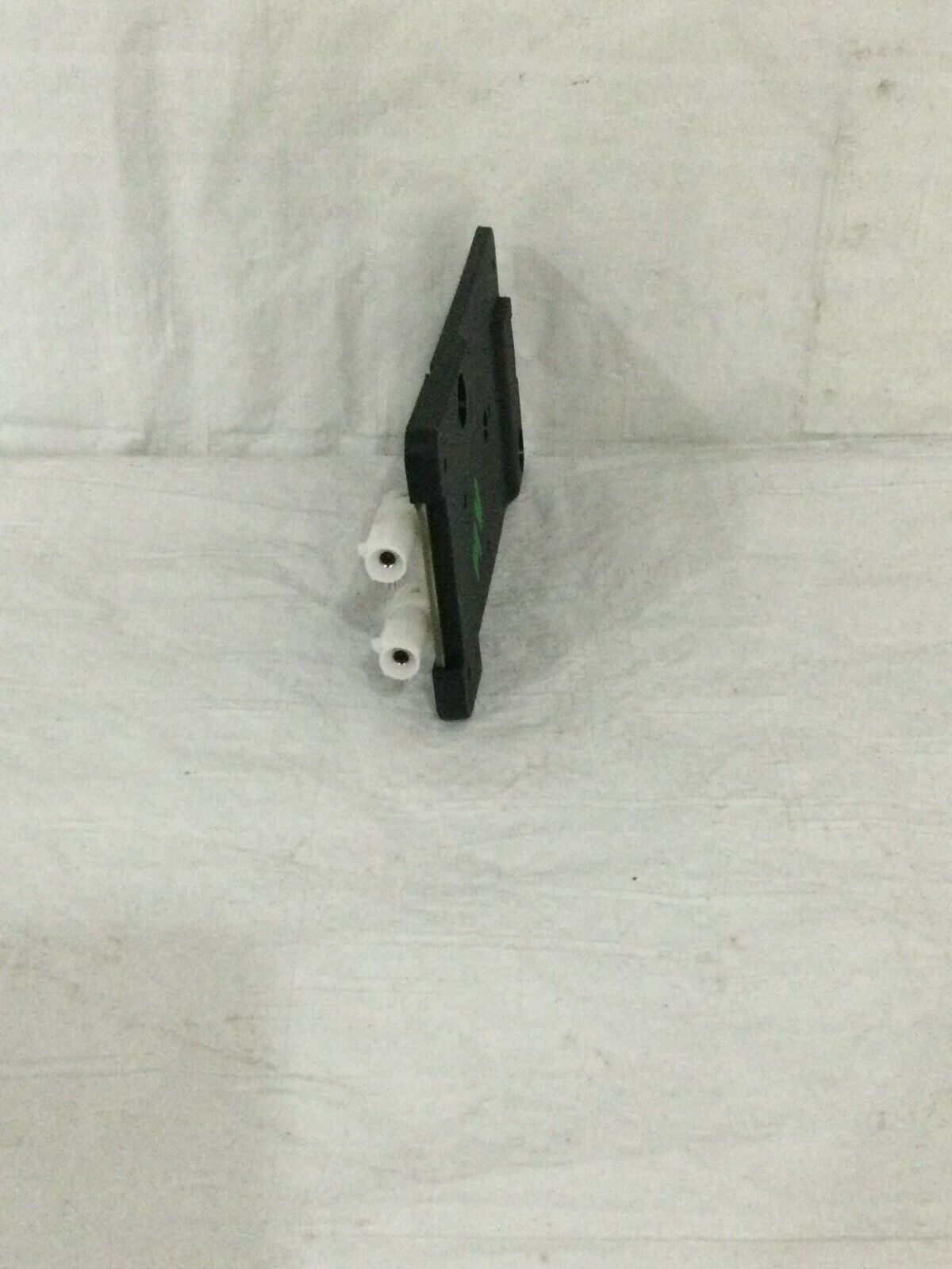 2003-2006 Mercedes Benz W211 E55AMG Antenna Booster Amplifier OEM A2118208689