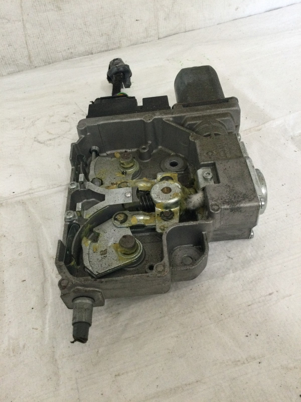 2004 BMW 745I Electronic Emergency Brake Actuator OEM 05360080