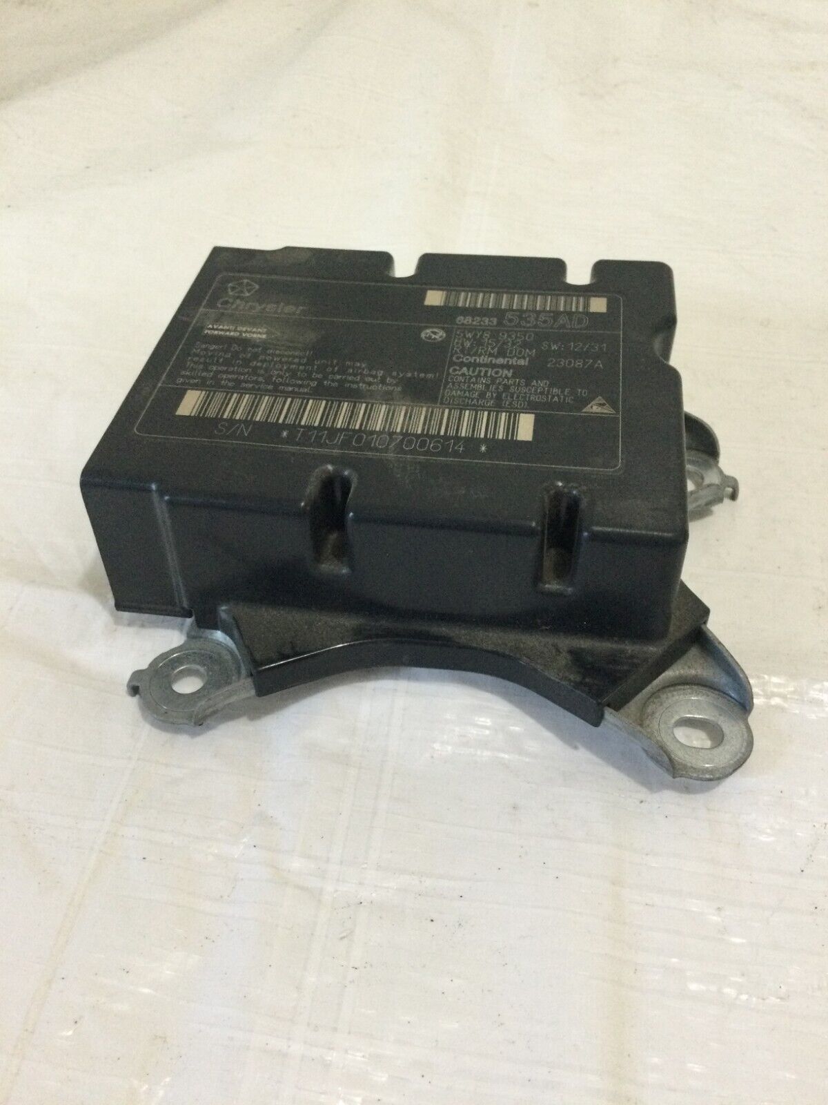2017 Dodge Grand Caravan  Restraint  control module  SRS 68233535AD OEM