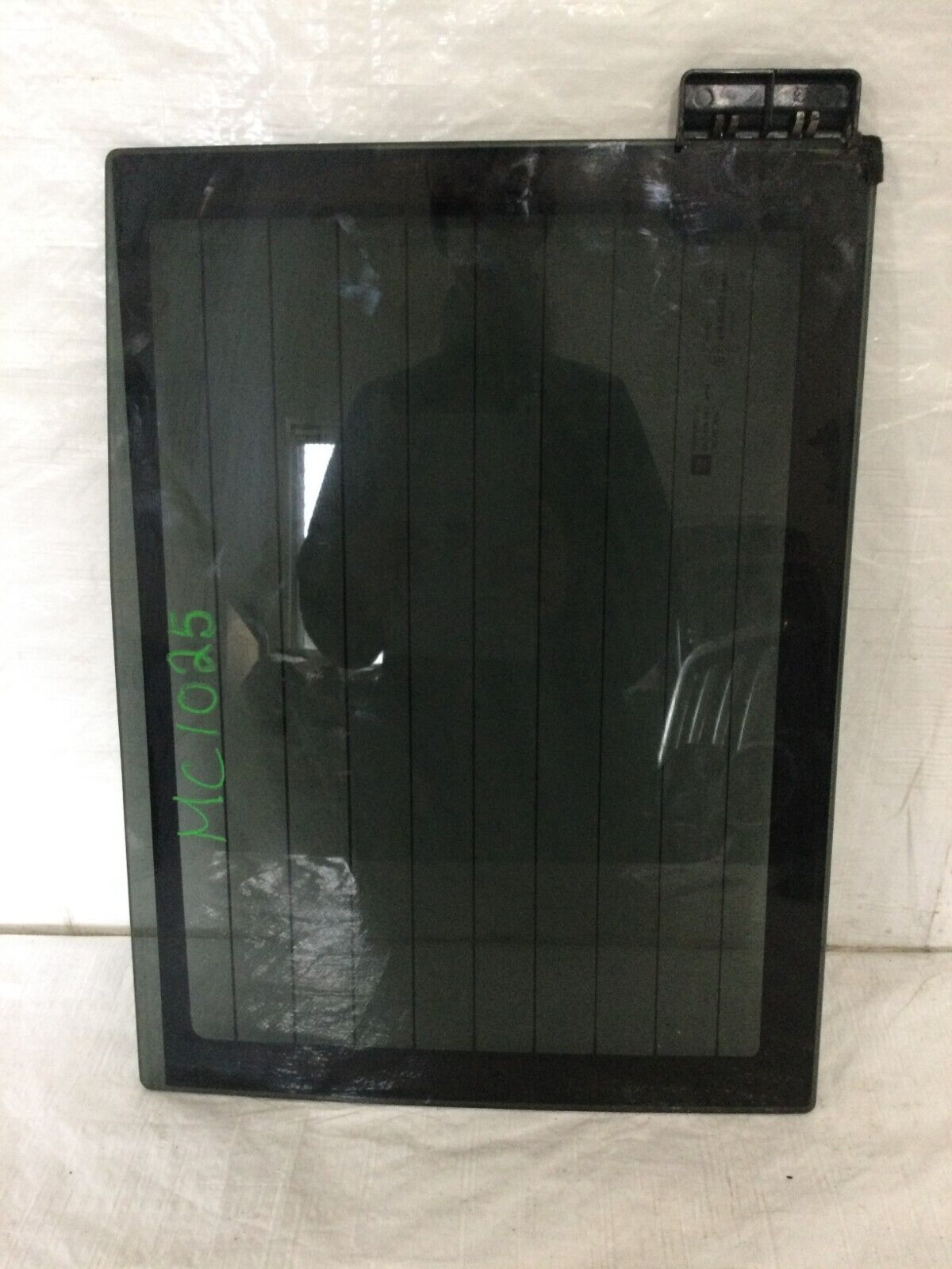 2018 -2019 Gmc Sierra 1500 Sliding Rear Back Glass OEM