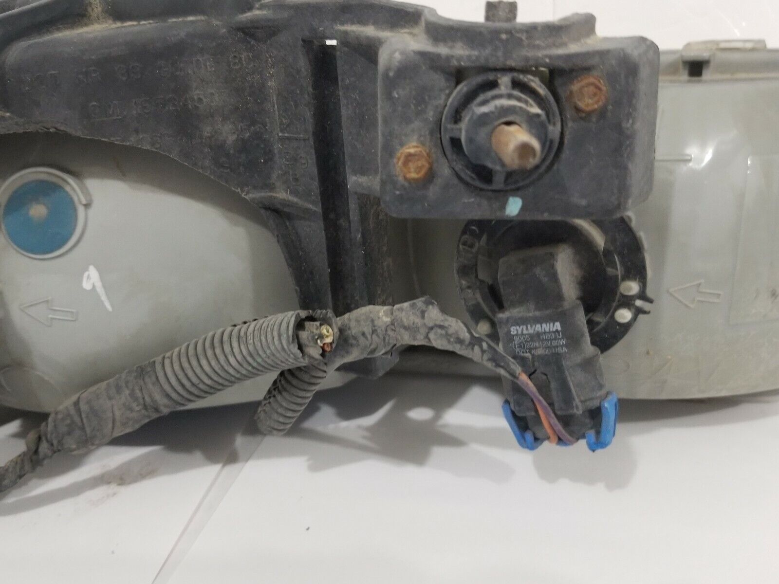 Driver Left Head light Headlamp OEM 99 00 01 02 Chevy Silverado 1500 
