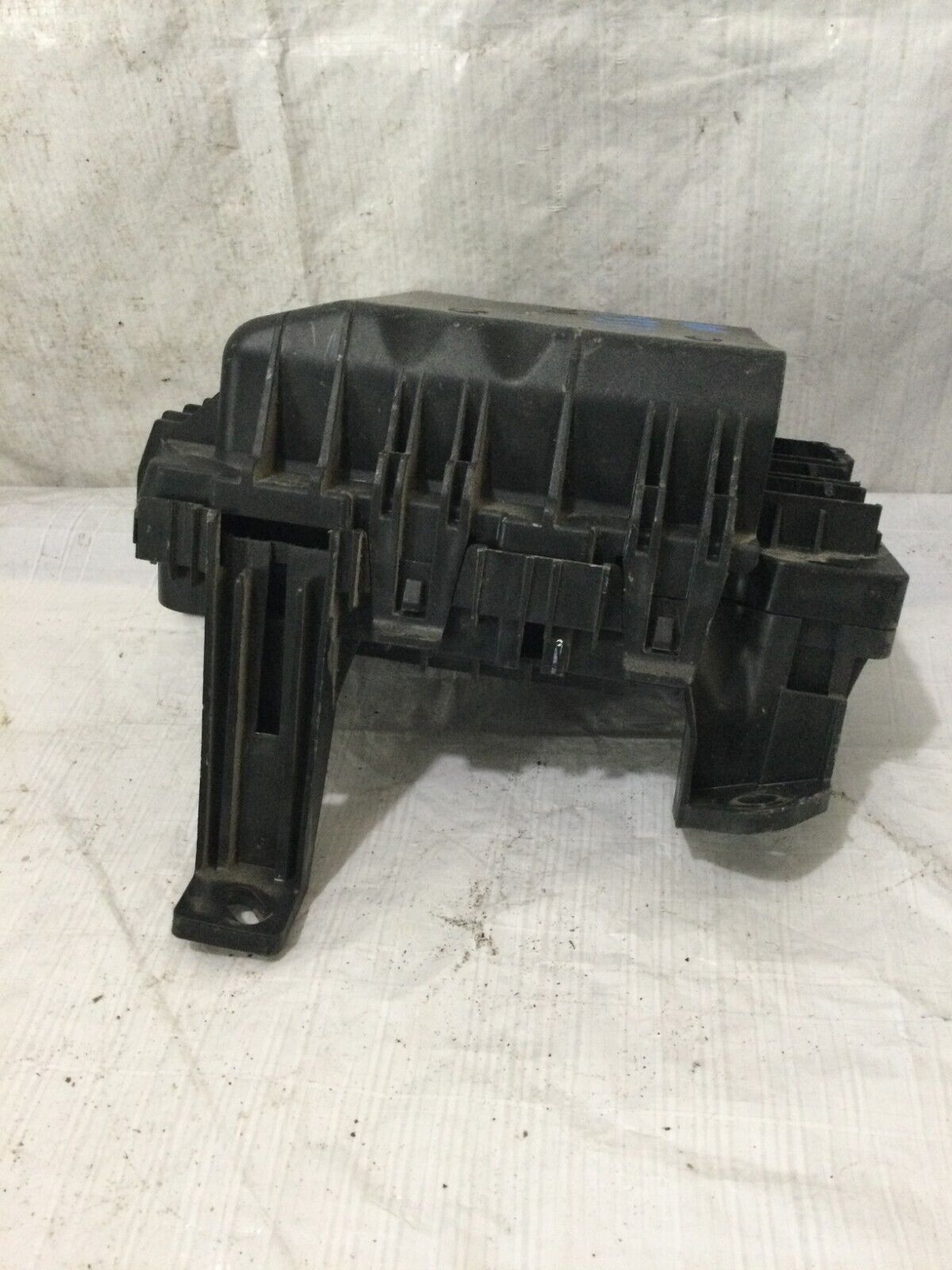 2018 Chevrolet Silverado 1500 Cabin Fuse Relay Box OEM
