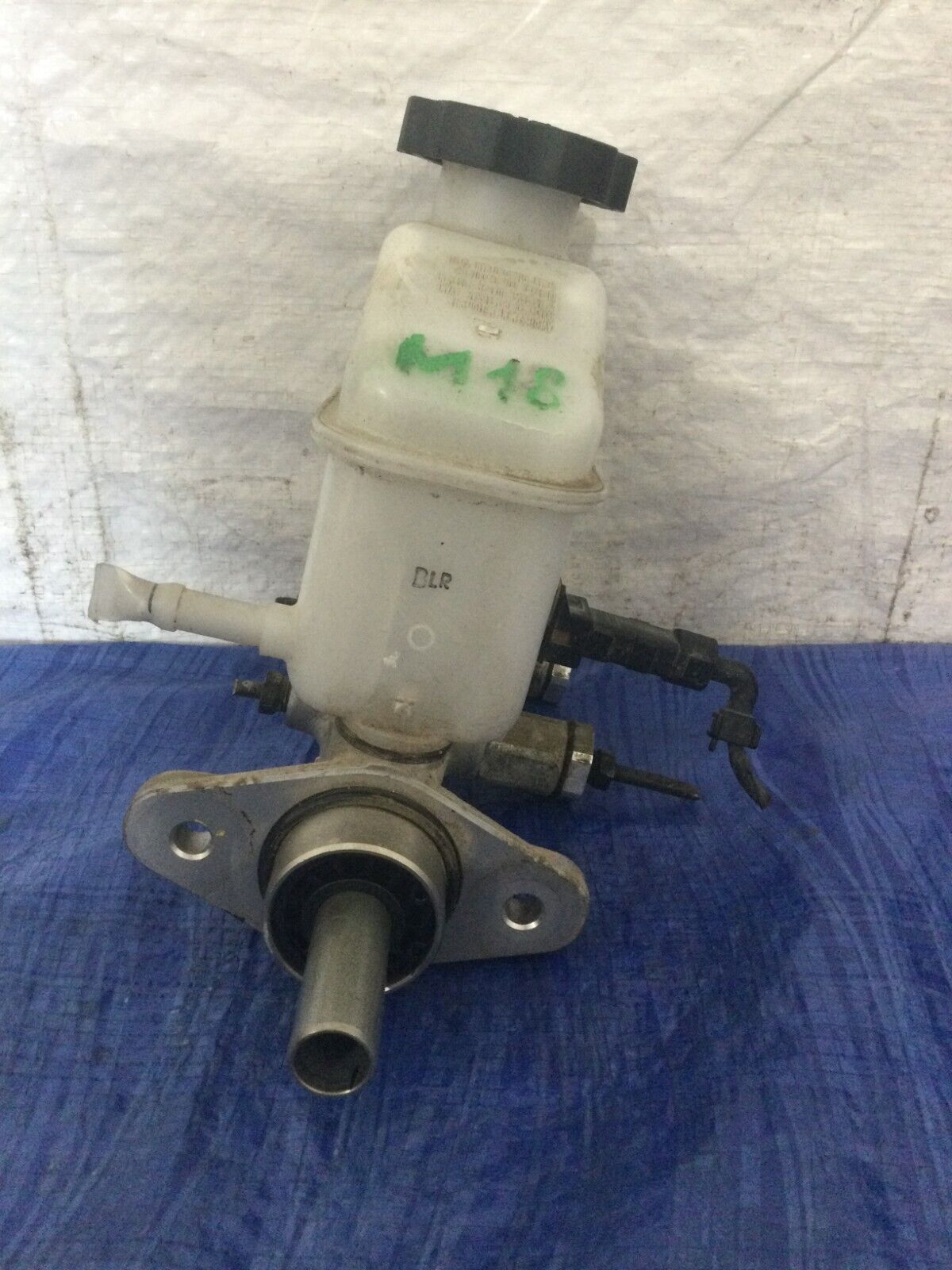 2007 Hyundai Elantra Master Brake Cylinder W/ Reservoir OEM
