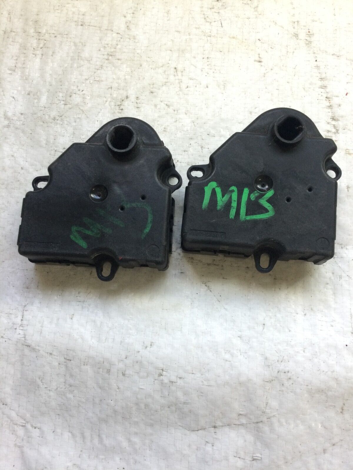 2006 Cadillac Escalade ESV HVAC Blend Door Actuator 52402599 OEM