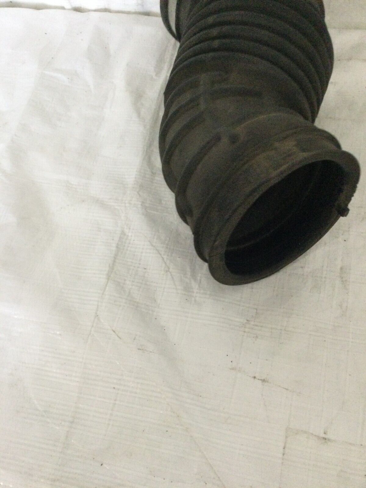  2003-2008 Dodge Ram 1500 5.7L Air Intake Hose Duct 53032169AC OEM 