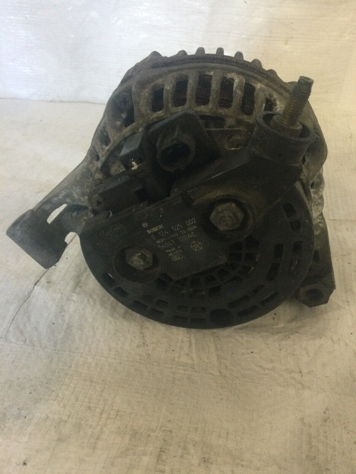 2003-2004 Dodge Ram 1500 Alternator Motor 5.7L 56041120AC