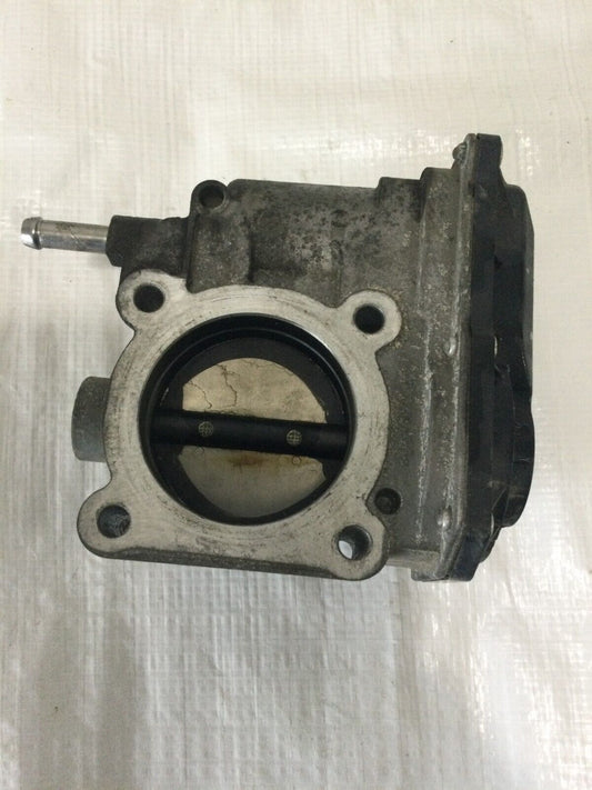 2009 Toyota Matrix Throttle Body Valve Assembly OEM