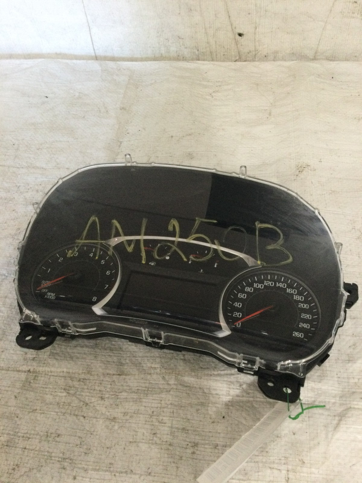 2019-2020 Chevrolet Blazer Speedometer Cluster OEM 84616440