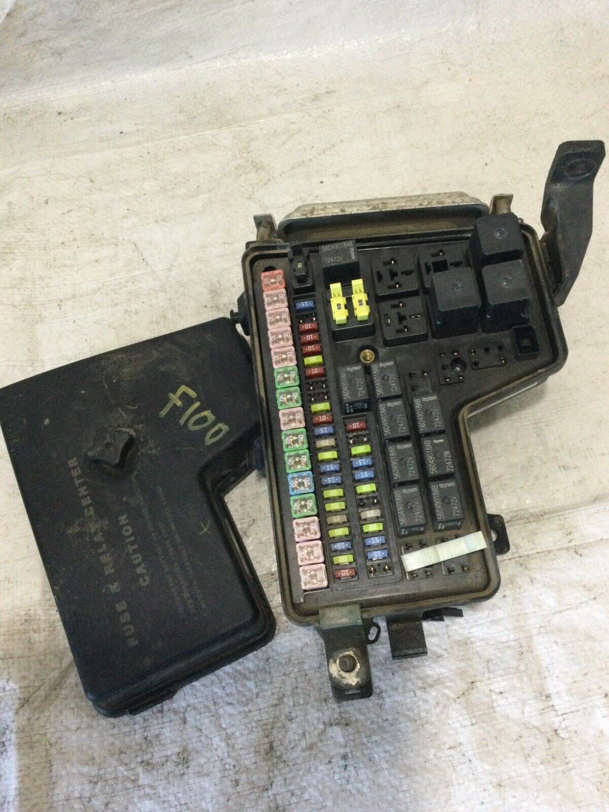 2005 Dodge Ram 1500 TIPM Integrated Power Fuse Box 05026034 OEM