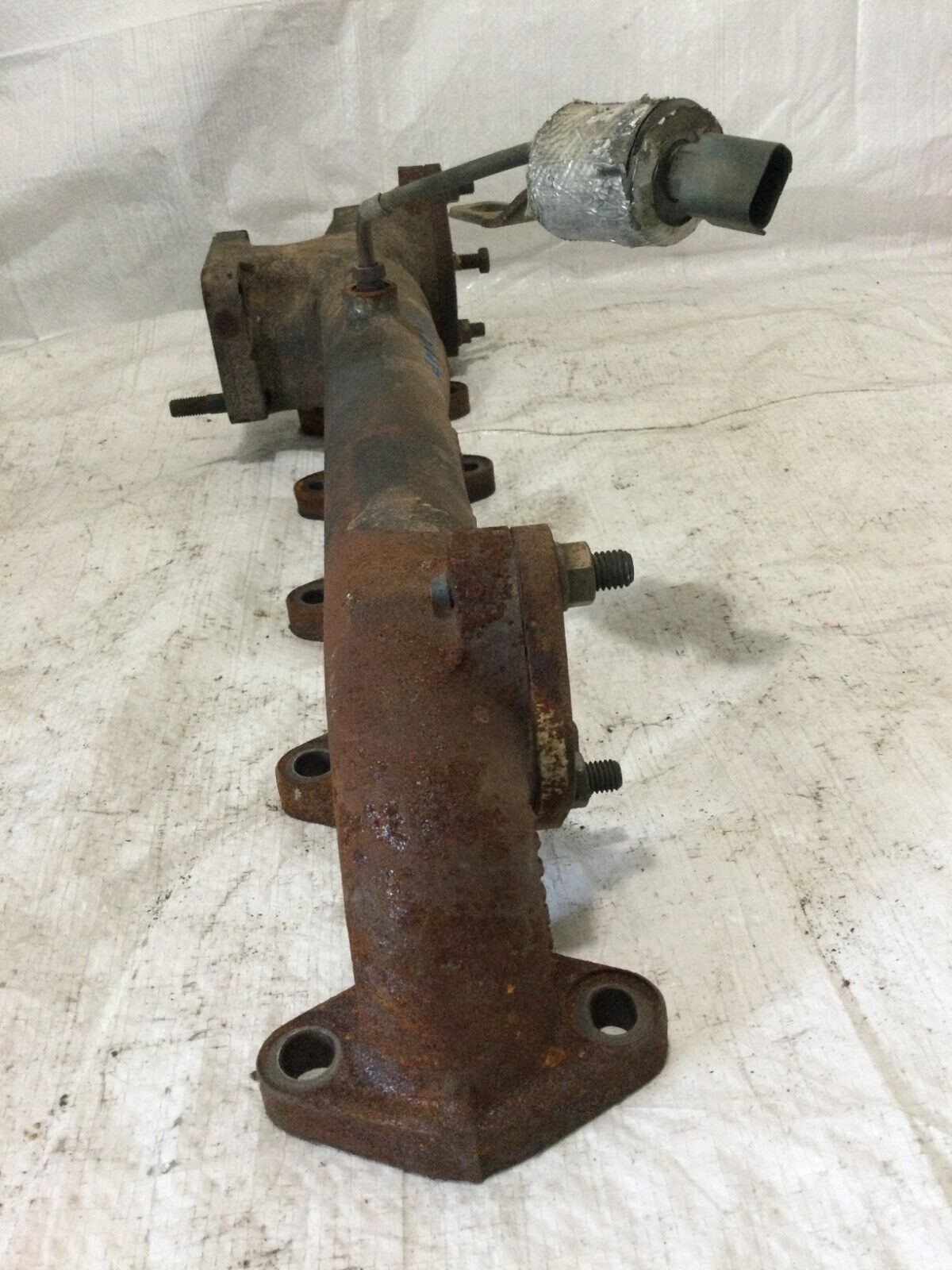 20014 Dodge Ram 3500   Turbo Diesel Exhaust Manifold OEM