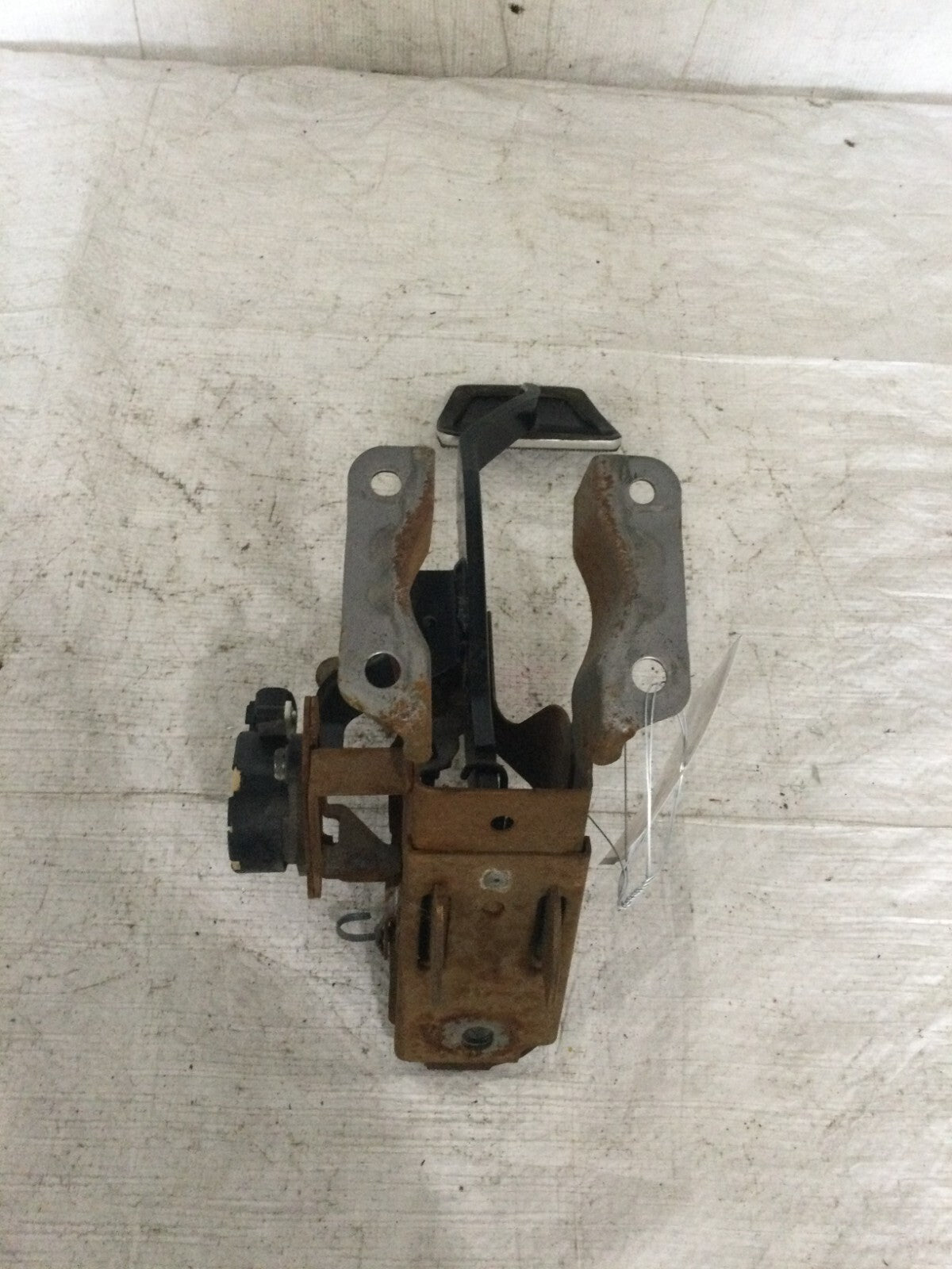 2006 Infiniti M45 Brake Pedal OEM