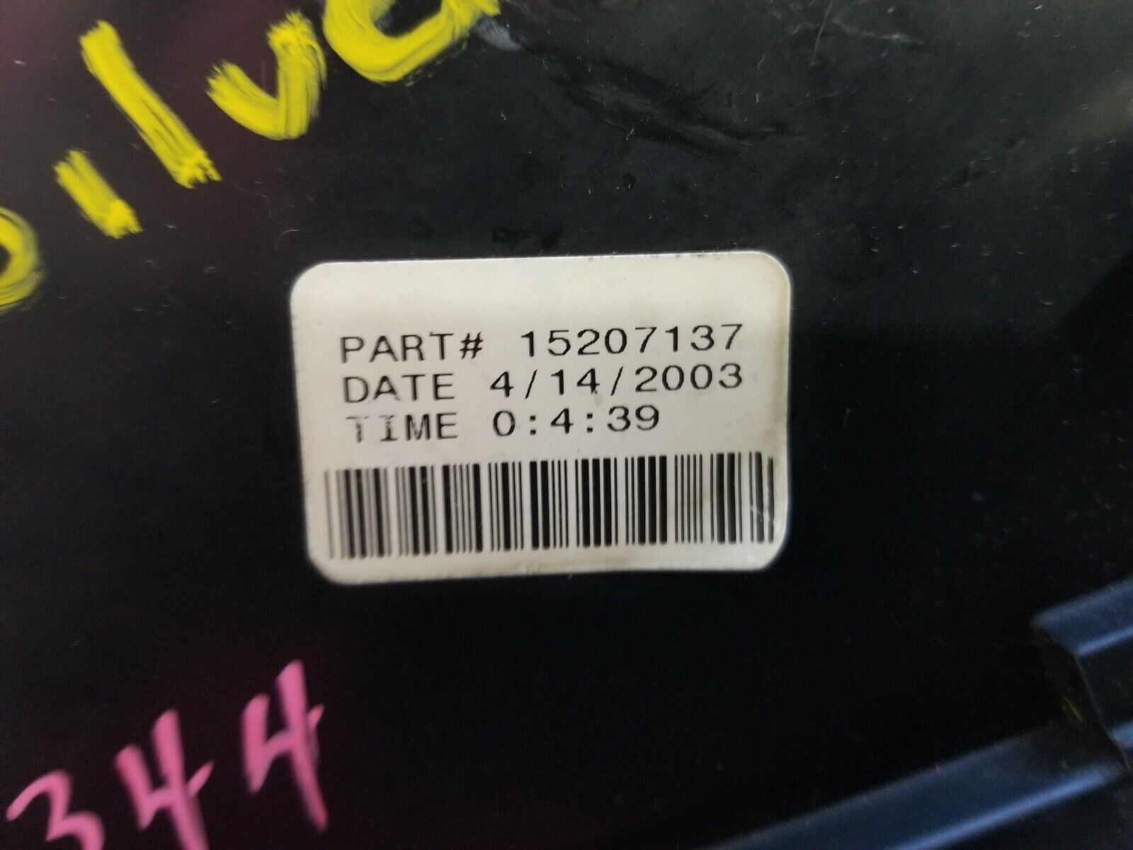 2003-2006 Chevrolet Silverado 1500 Headlight Left Driver Side LH 15207137 OEM