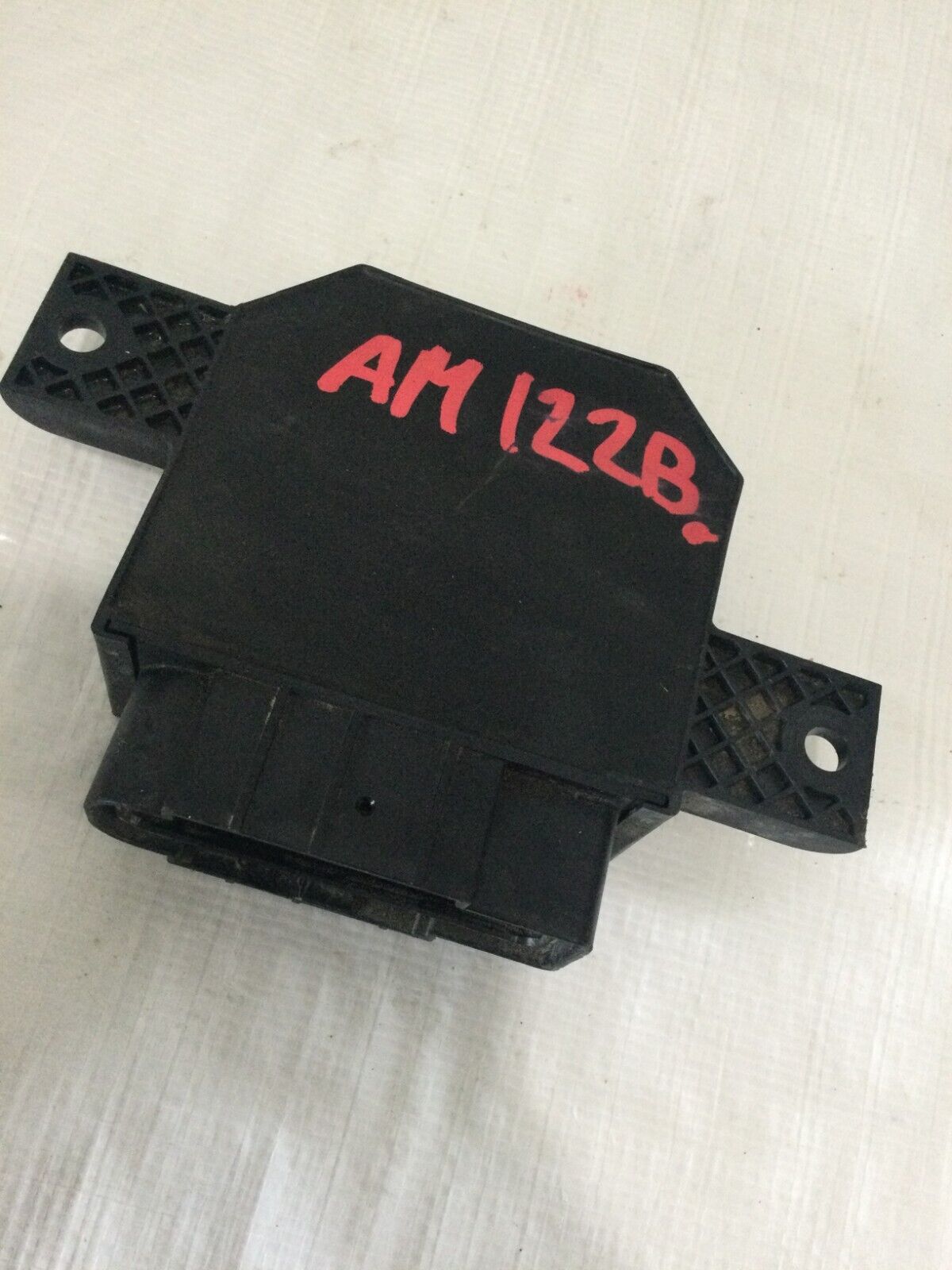 2019 Buick Regal Fuel Pump Relay Control Module 13528934 OEM