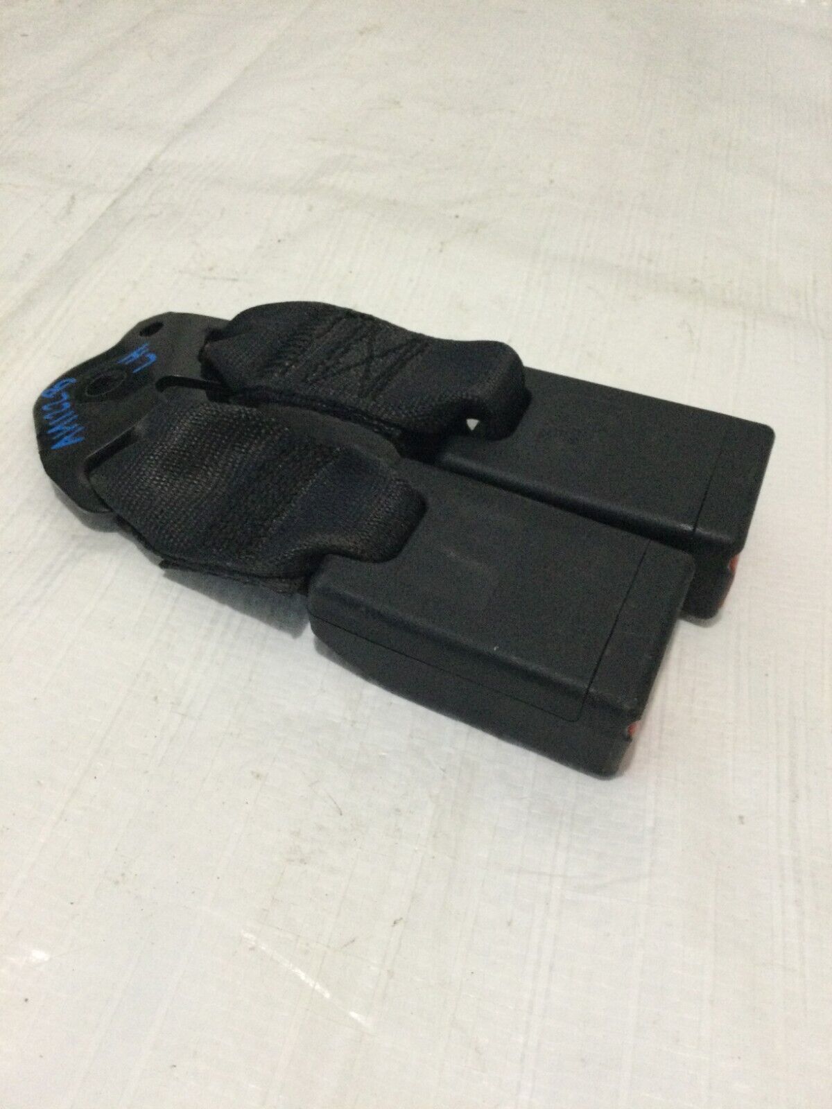 2018-2020 Buick Regal Rear Left Seat Belt Buckle OEM