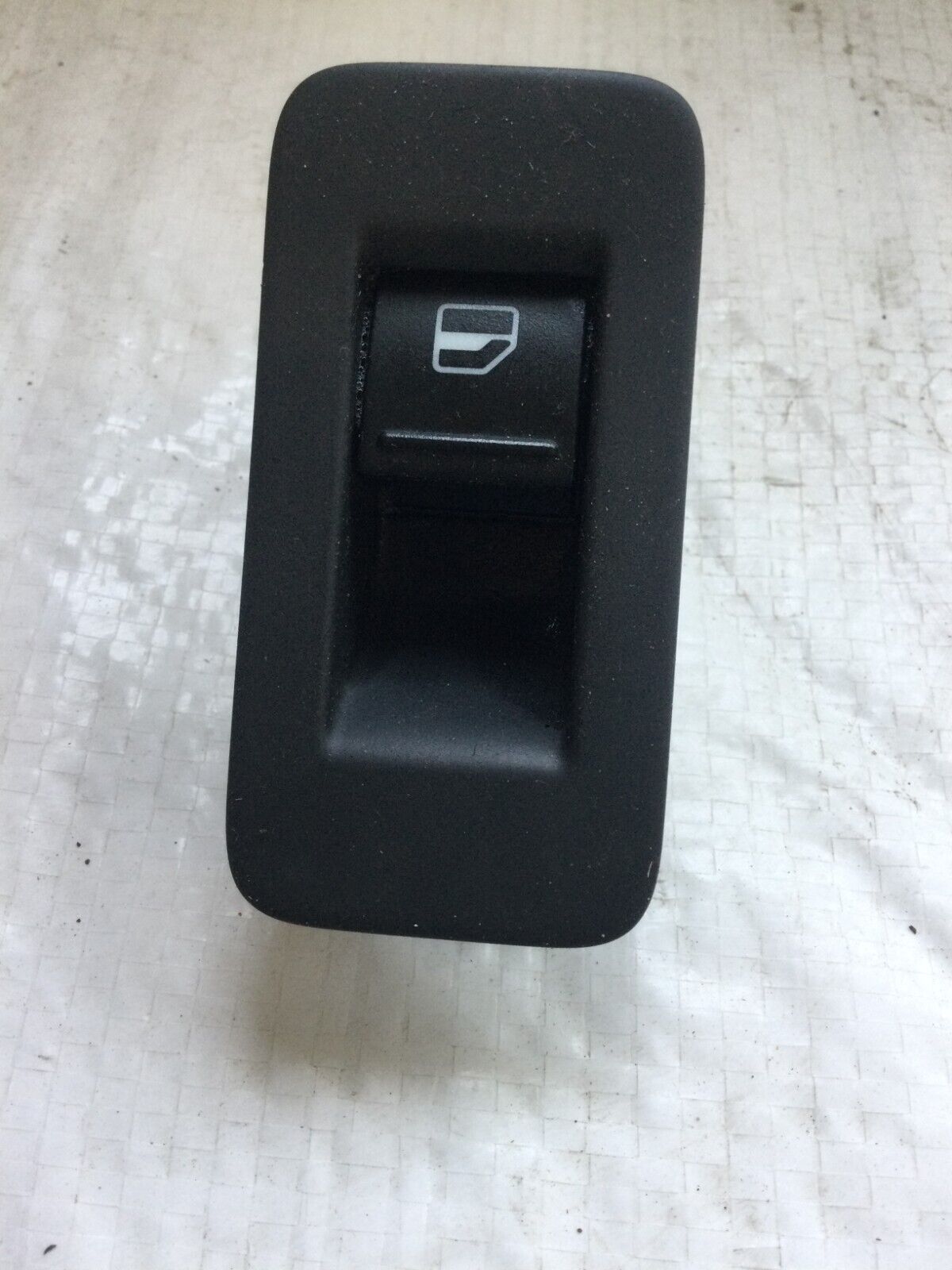 2007 Volkswagen Touareg  Rear Left Side Power Window Switch Button 7L6959851D