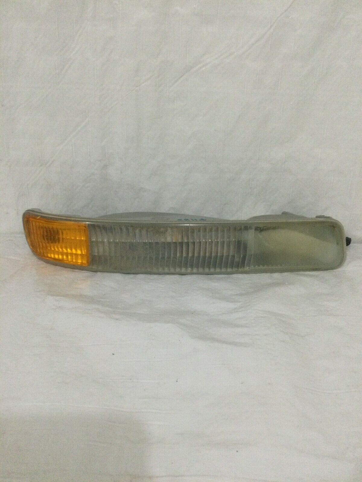 1999-2007 GMC Yukon Right Passenger Side Marker Turn Signal OEM 16524676B RH