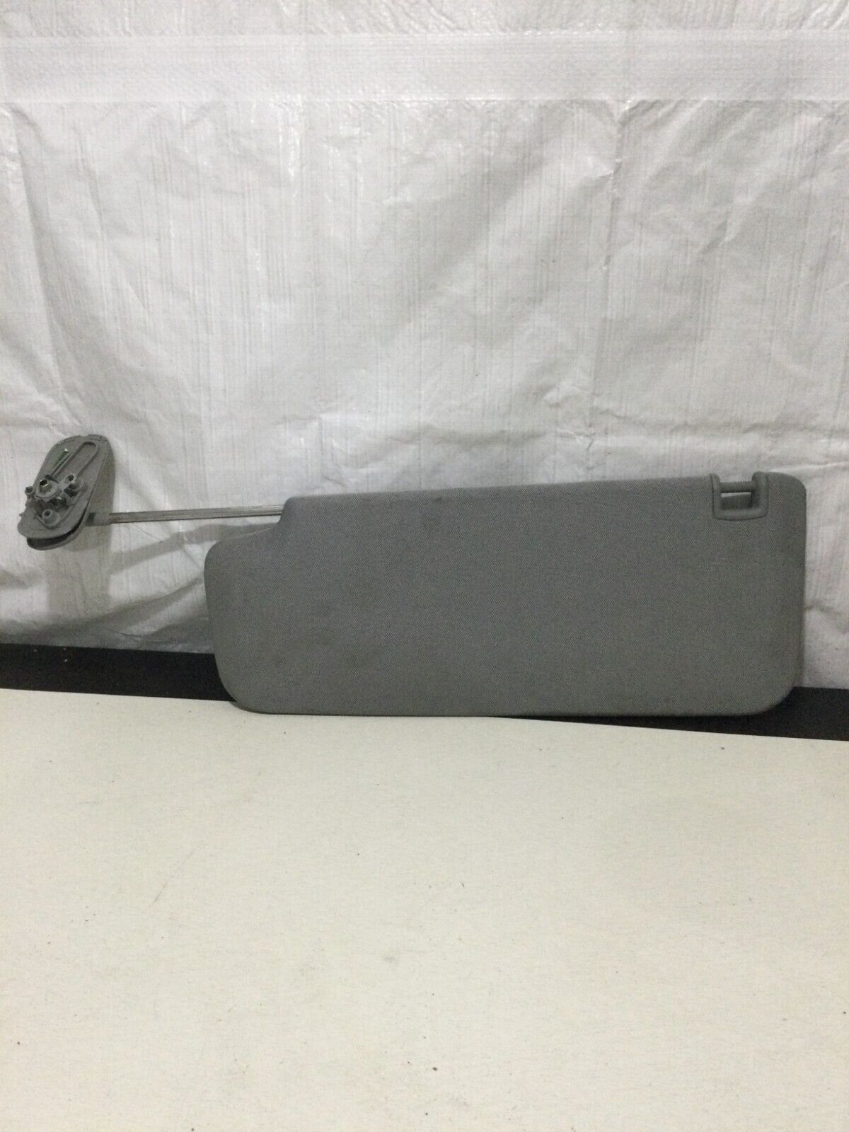 2018 Chevrolet Silverado 1500 Left Driver Illuminated Sun Visor OEM LH