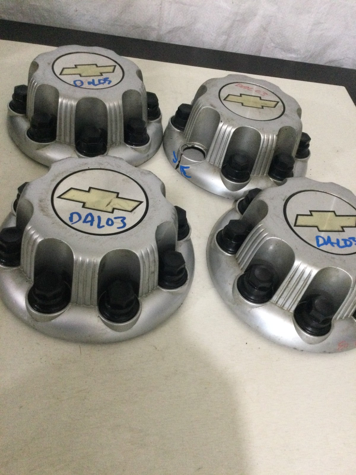 2001-2007 Chevrolet Silverado 2500 Center Cap Set of 4 OEM MARKED DAMAGE
